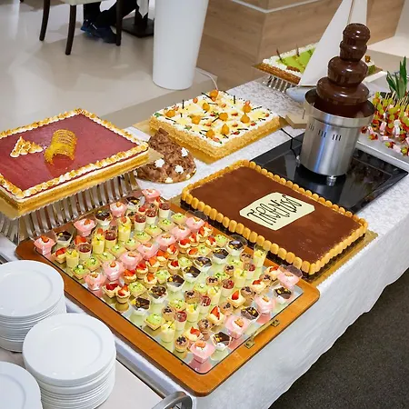 International 호텔 4*