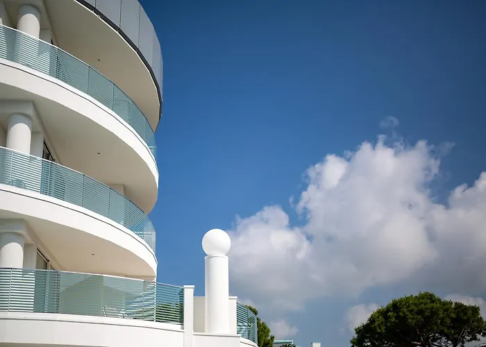 International Hotel 4*