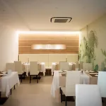 国际海滩酒店 酒店 4*