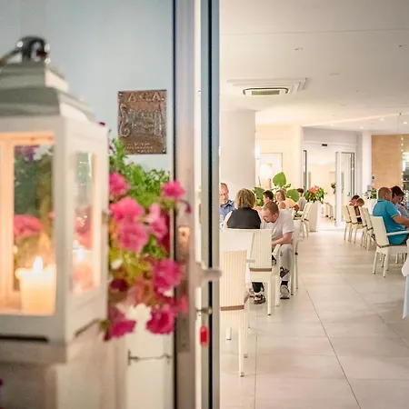 Hotel International 4*