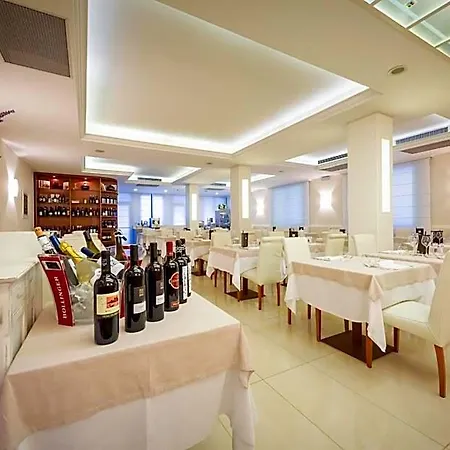 Hotell International 4*