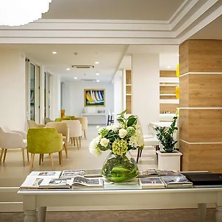 Hotell International 4*