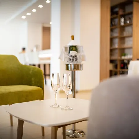 International Hotel 4*