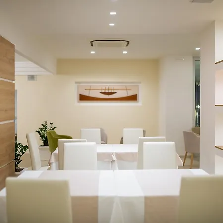 Hotel International