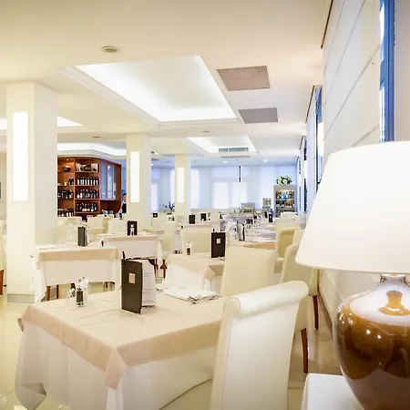 Hotel International 4*