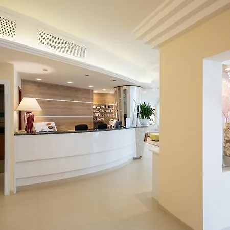 International Hotel
