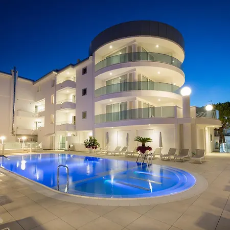 Hotel International 4*