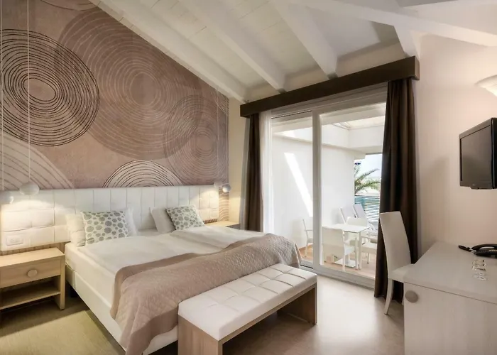 International Hotel 4*